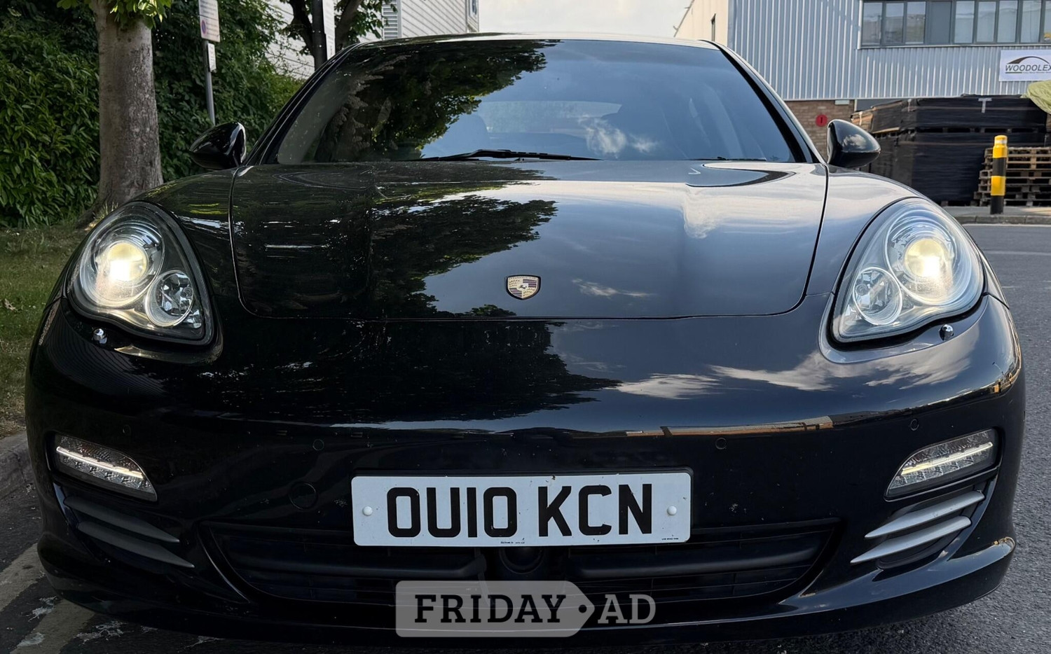 Porsche Panamera Willesden