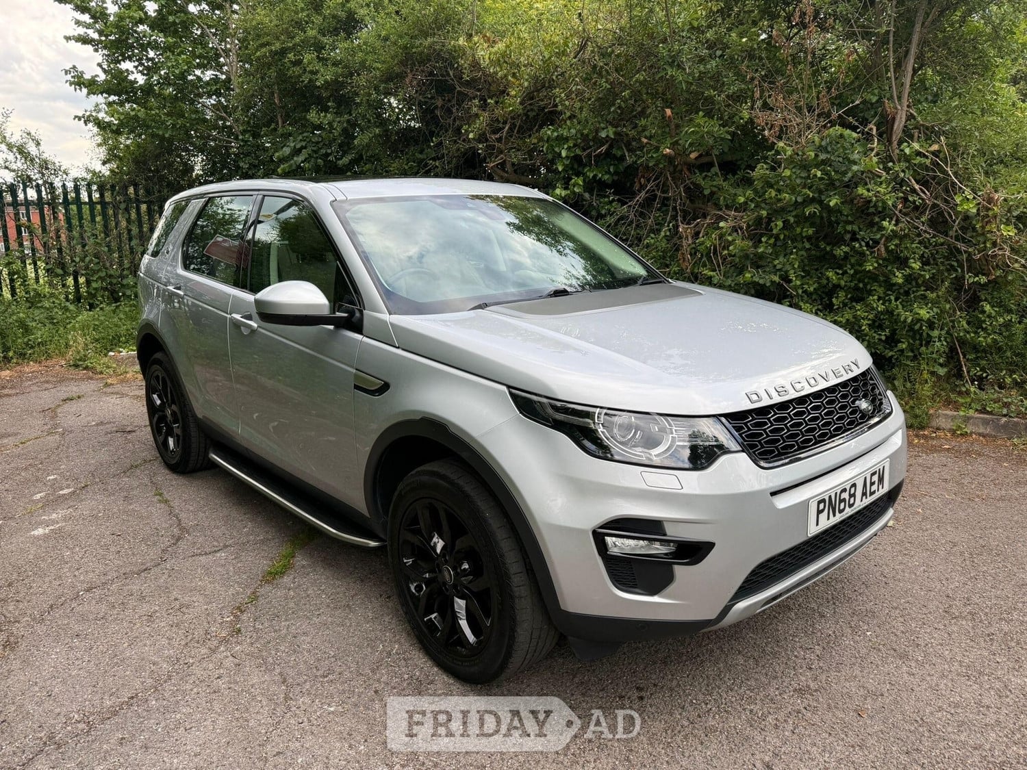 Land Rover Discovery Sport 2018 in Hayes