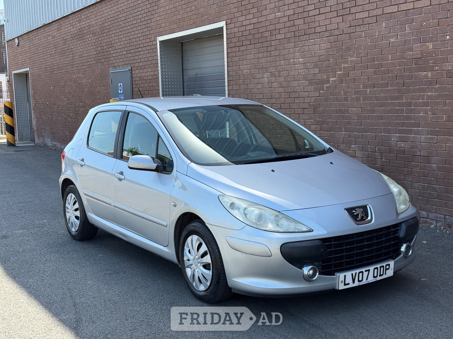 [ berth ]Peugeot 307