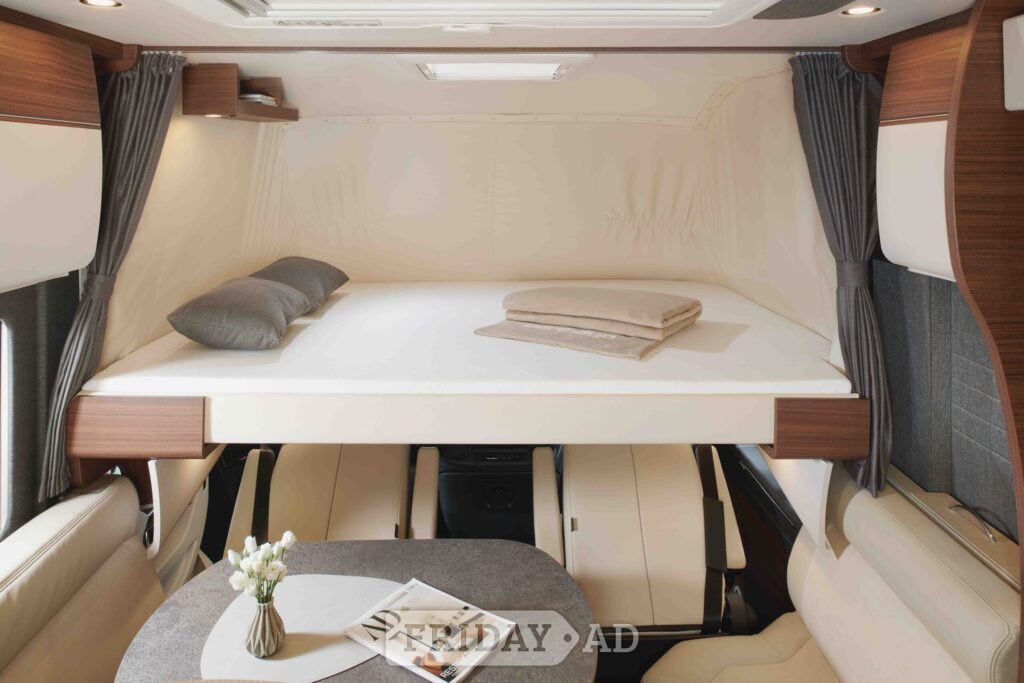 [4 berth ]Carthago Chic C-Line I 5.0 QB L