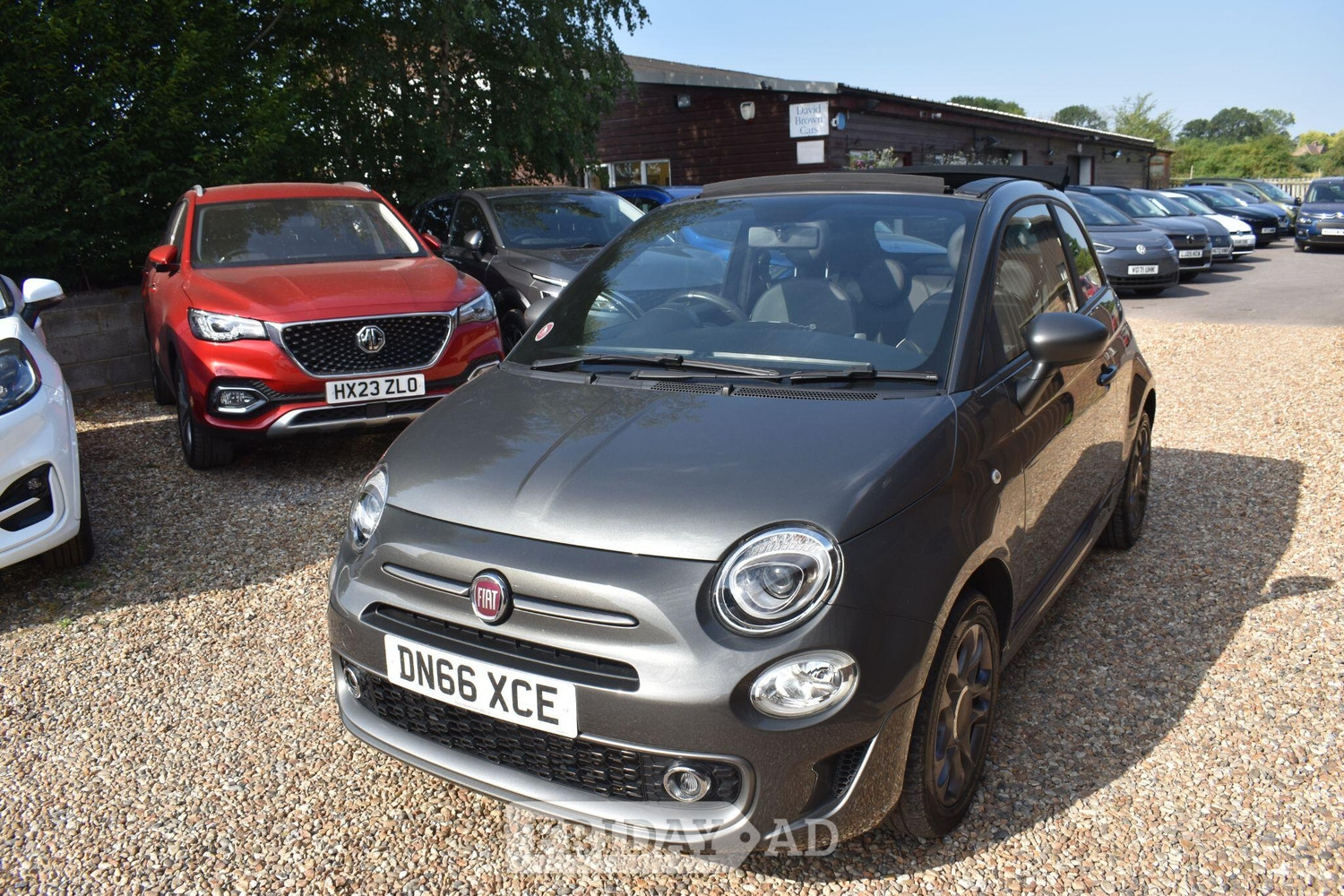 Fiat 500c 2016 in Guildford