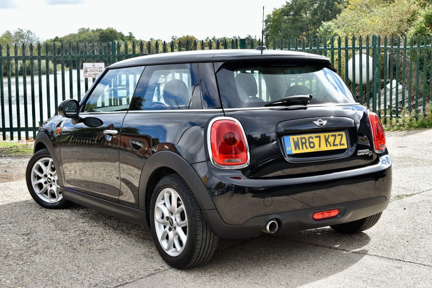 Mini Hatch 2017 - Cars