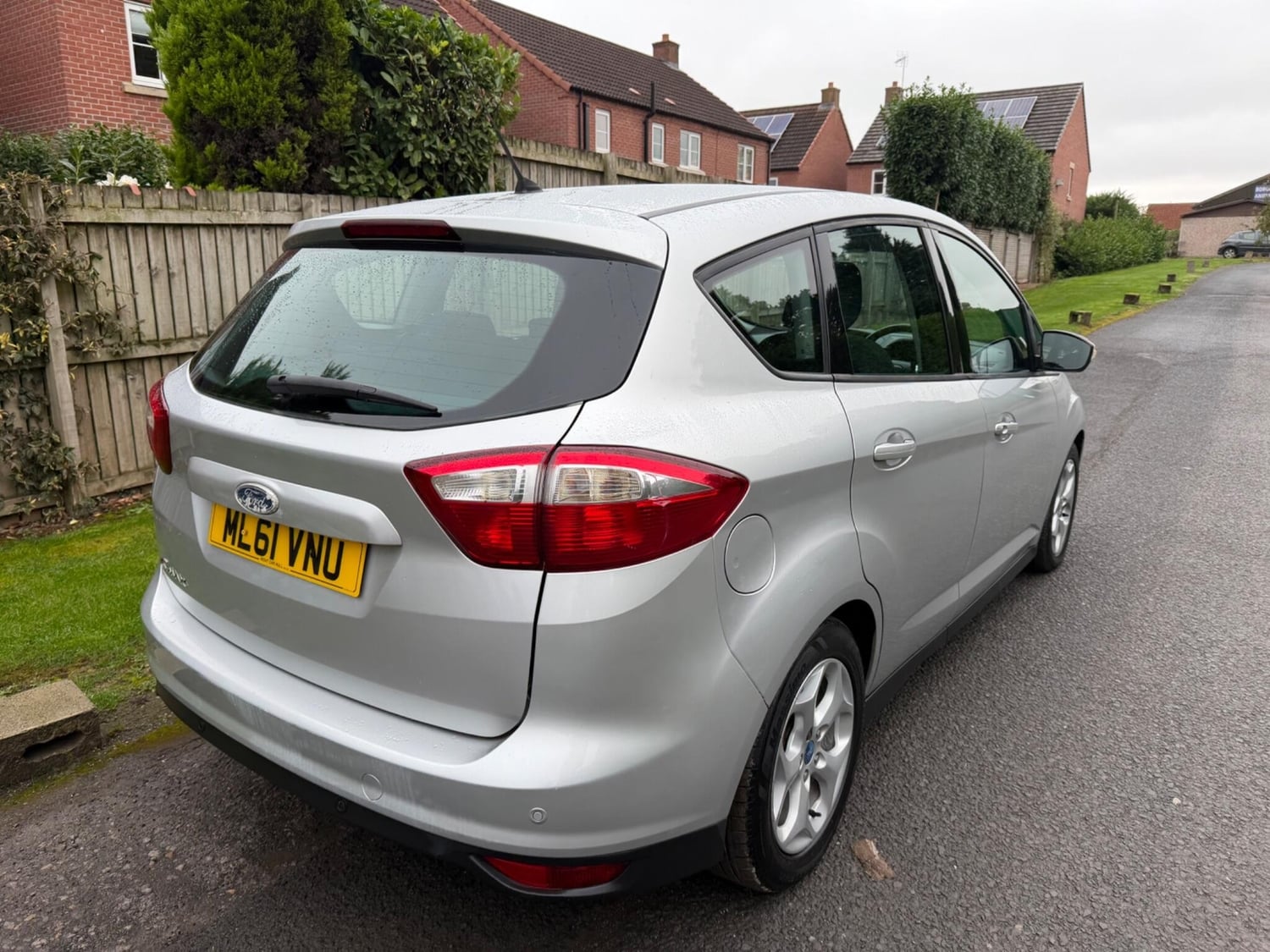 Ford C-MAX 2011 - Cars