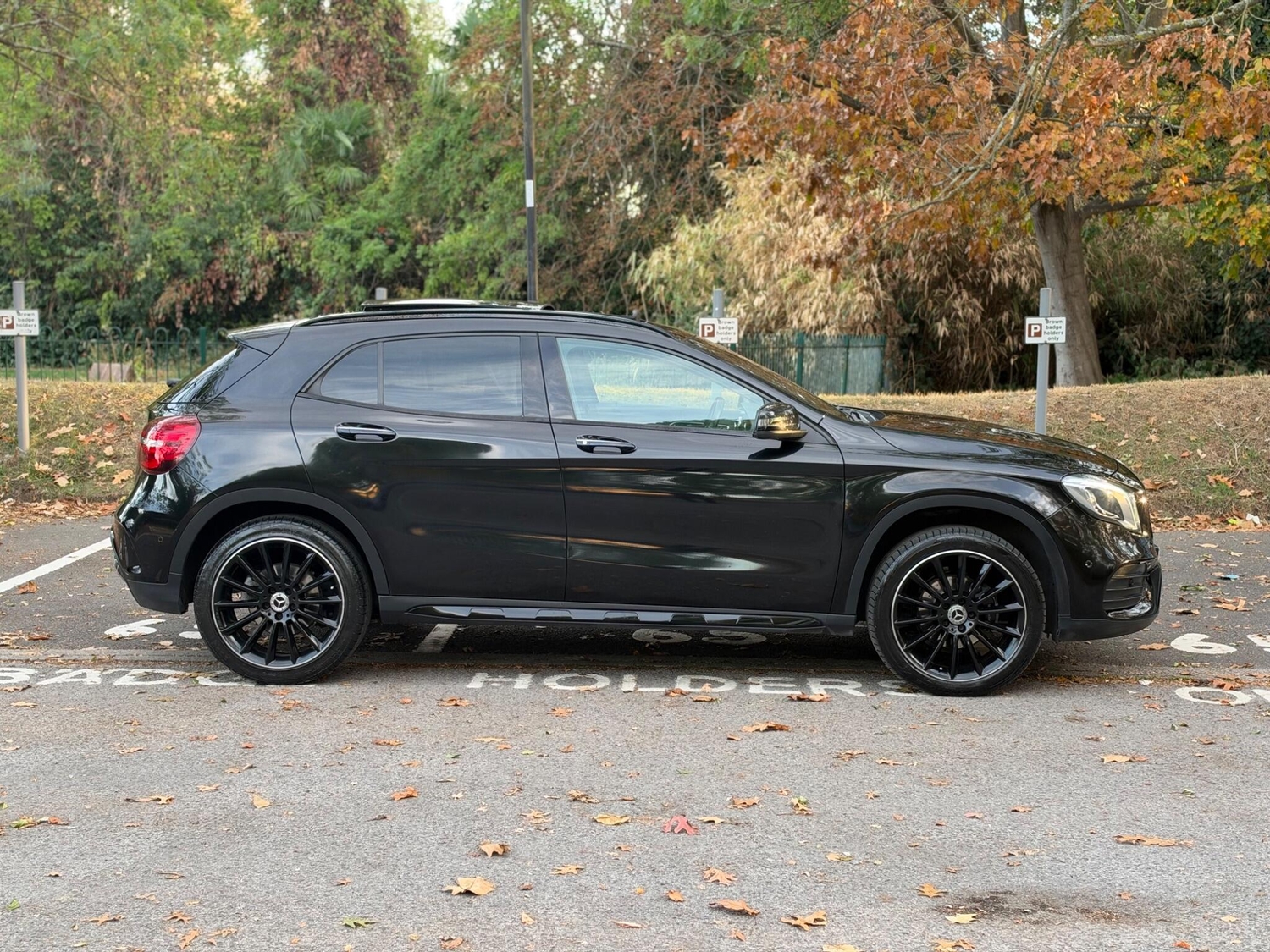 [ berth ]Mercedes-Benz GLA