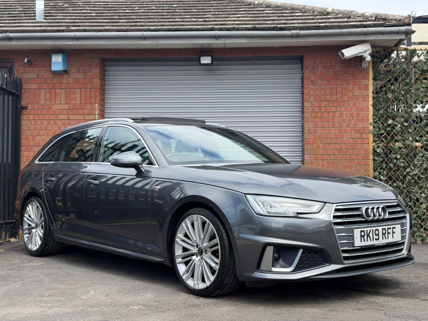 Audi A4 Avant 2019 - Cars