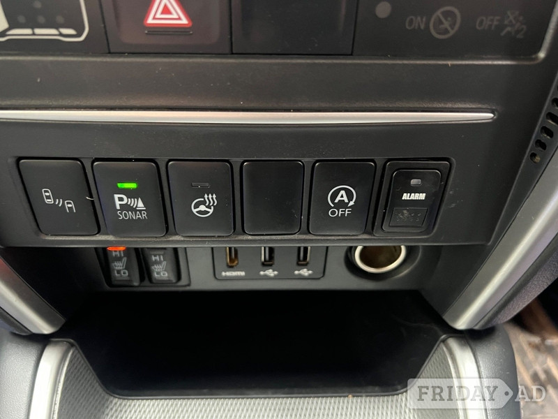 [ berth ]Mitsubishi L200