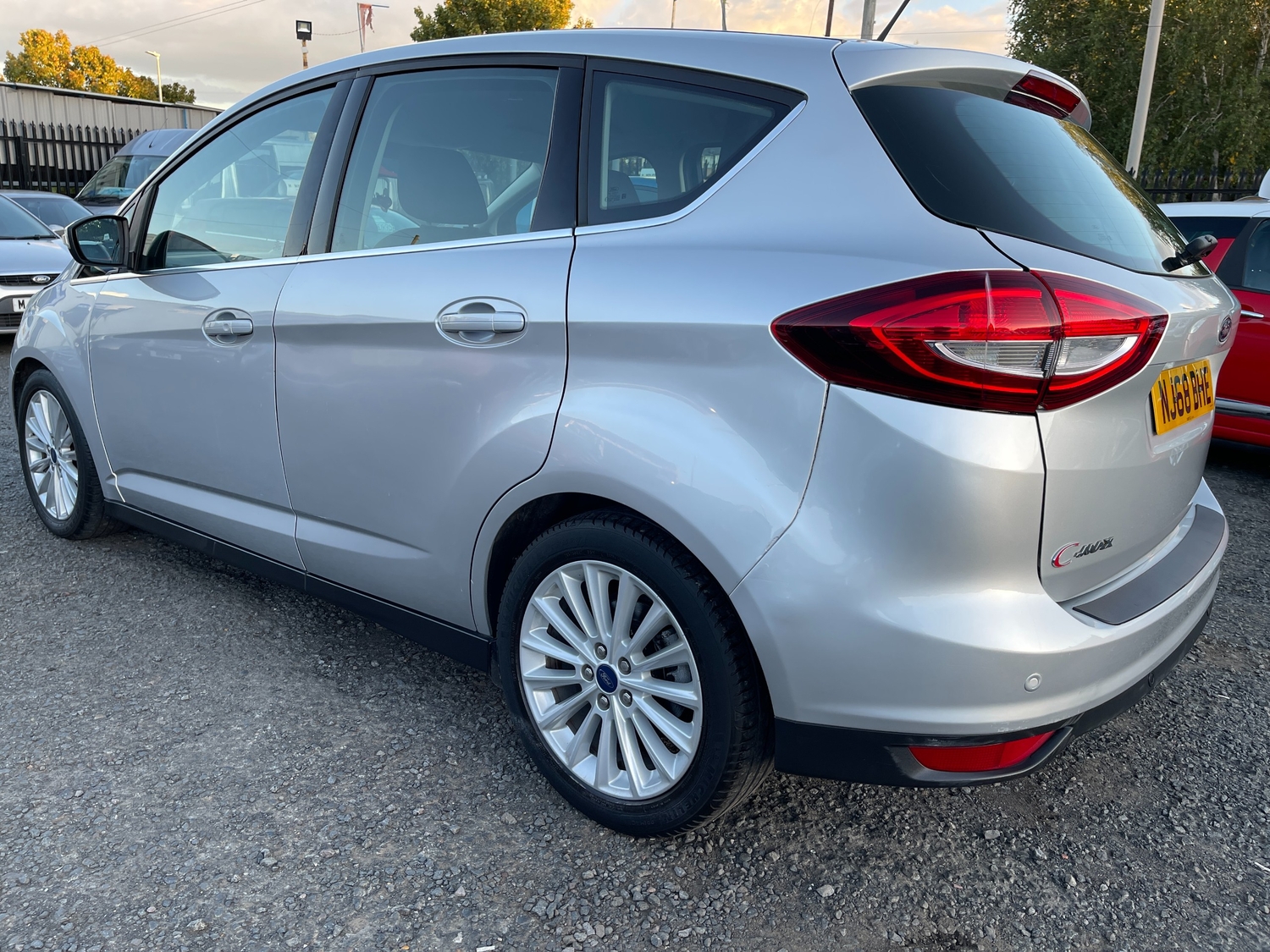 Ford C-MAX 2018 - Cars