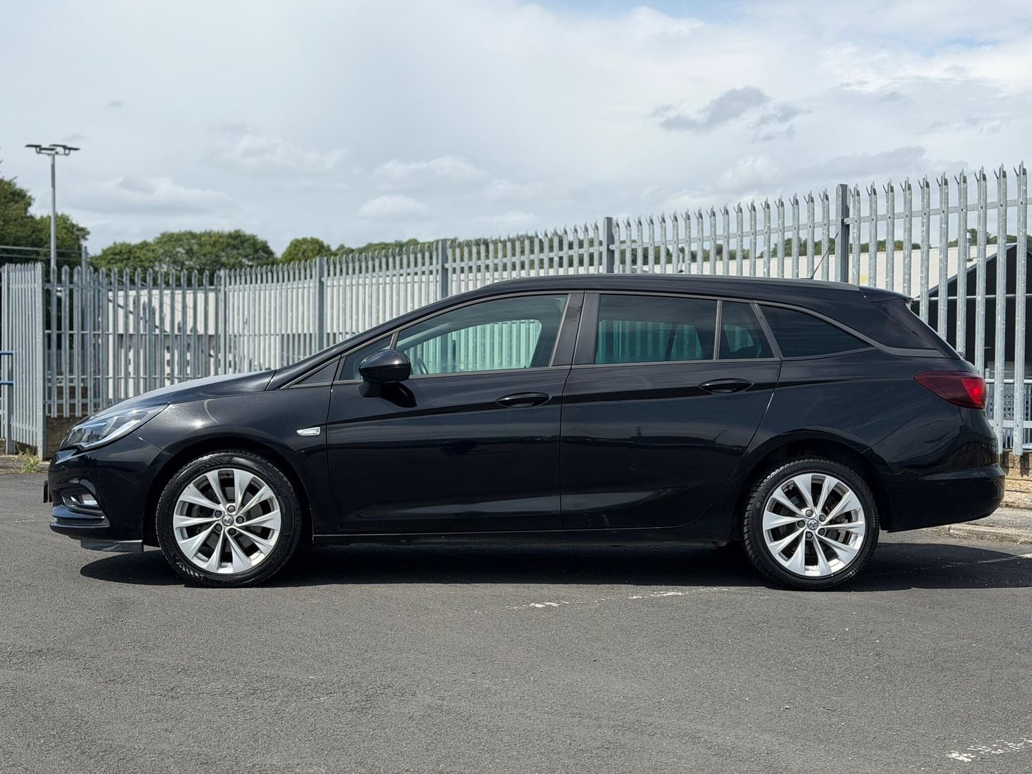 Vauxhall Astra 2019 - Cars