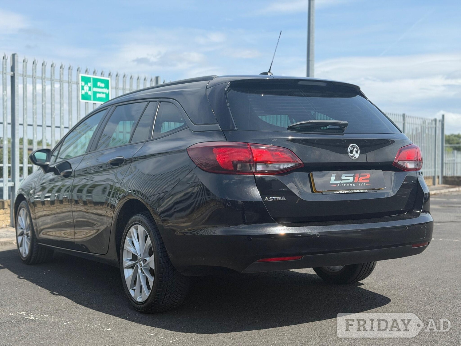 Vauxhall Astra 2019 - Cars in Leeds