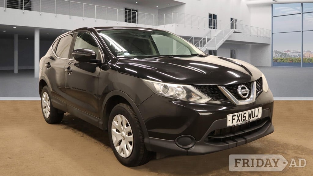 Nissan Qashqai 2015 in Hounslow