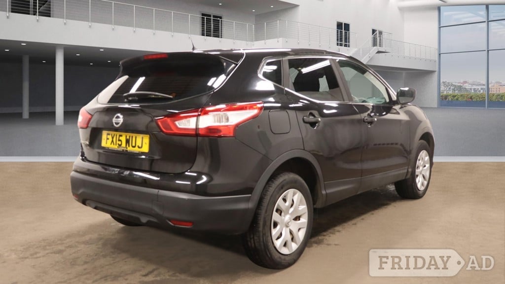 Nissan Qashqai 2015 - Cars in Hounslow