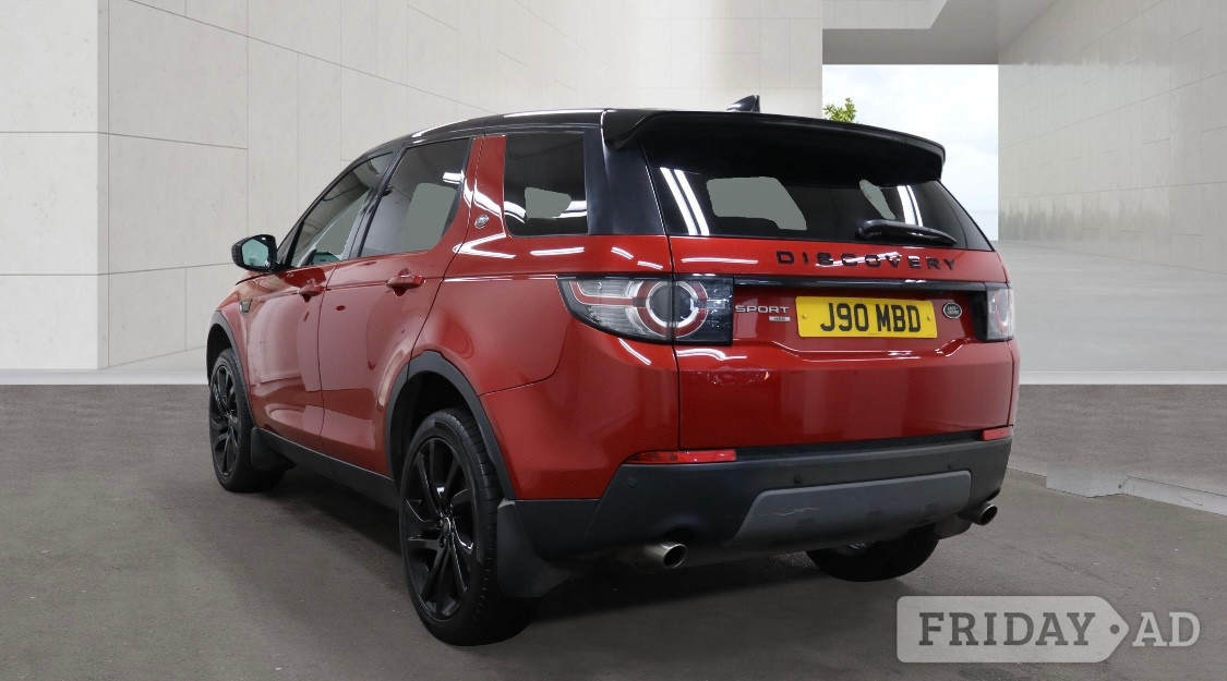 [ berth ]Land Rover Discovery Sport