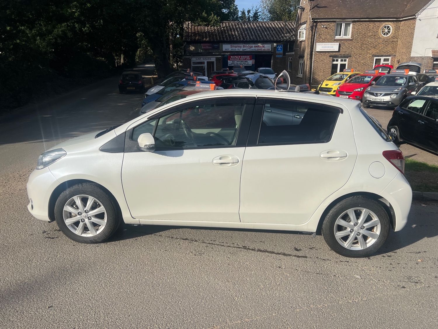 Toyota Vitz 2013 - Cars in Horley