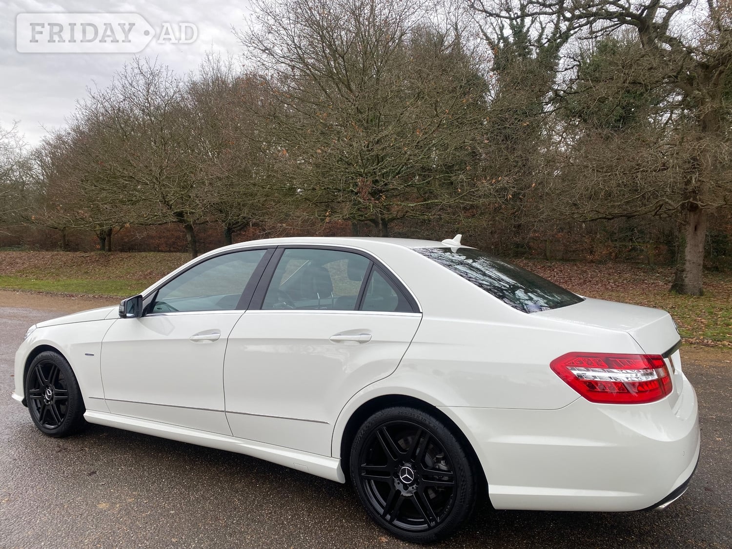 [ berth ]Mercedes-Benz E Class
