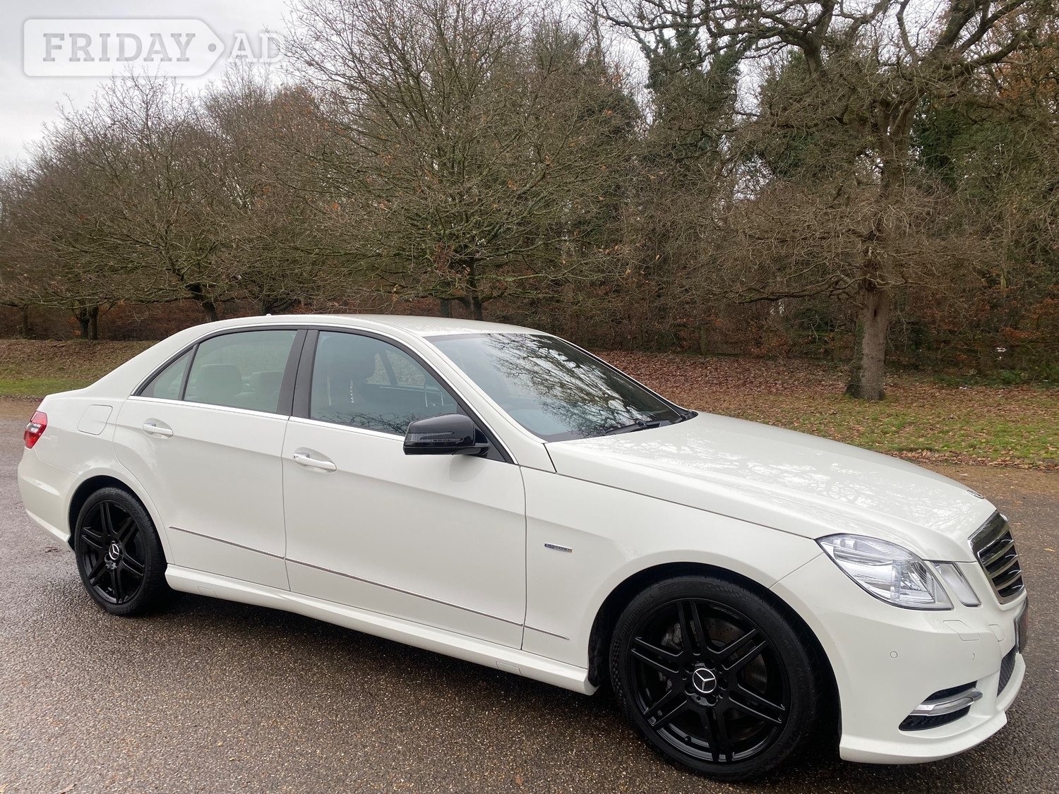 [ berth ]Mercedes-Benz E Class