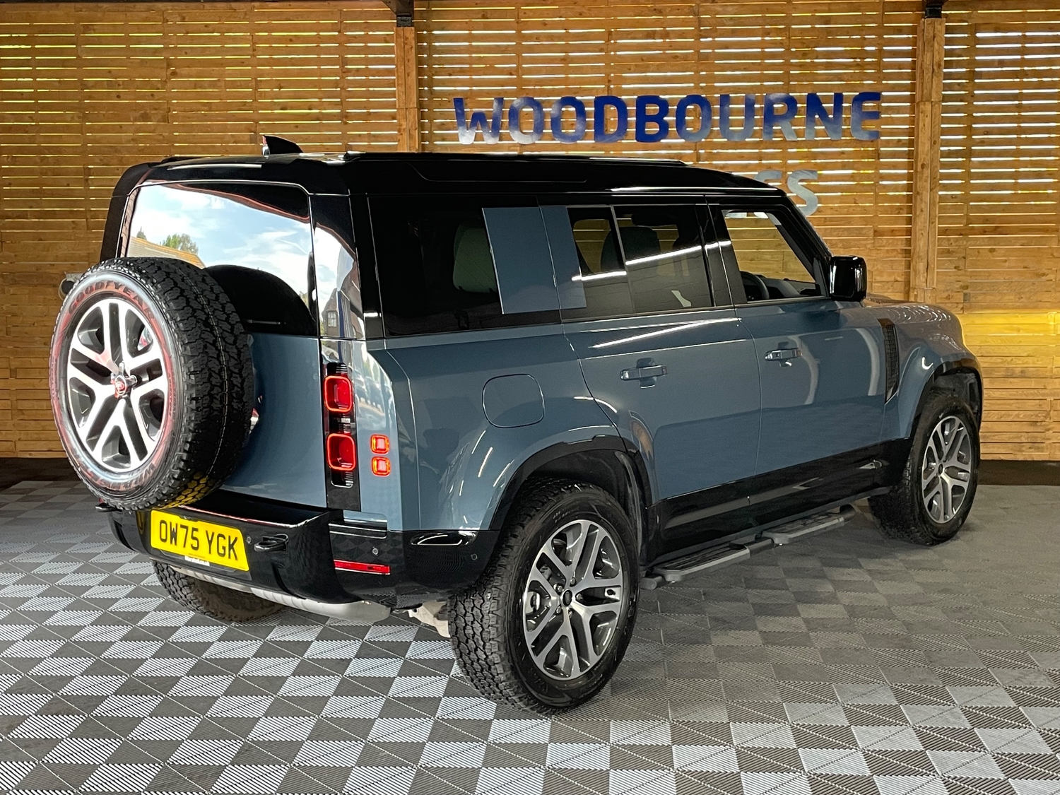 Land Rover Defender 110 2026 - Cars in Brighton