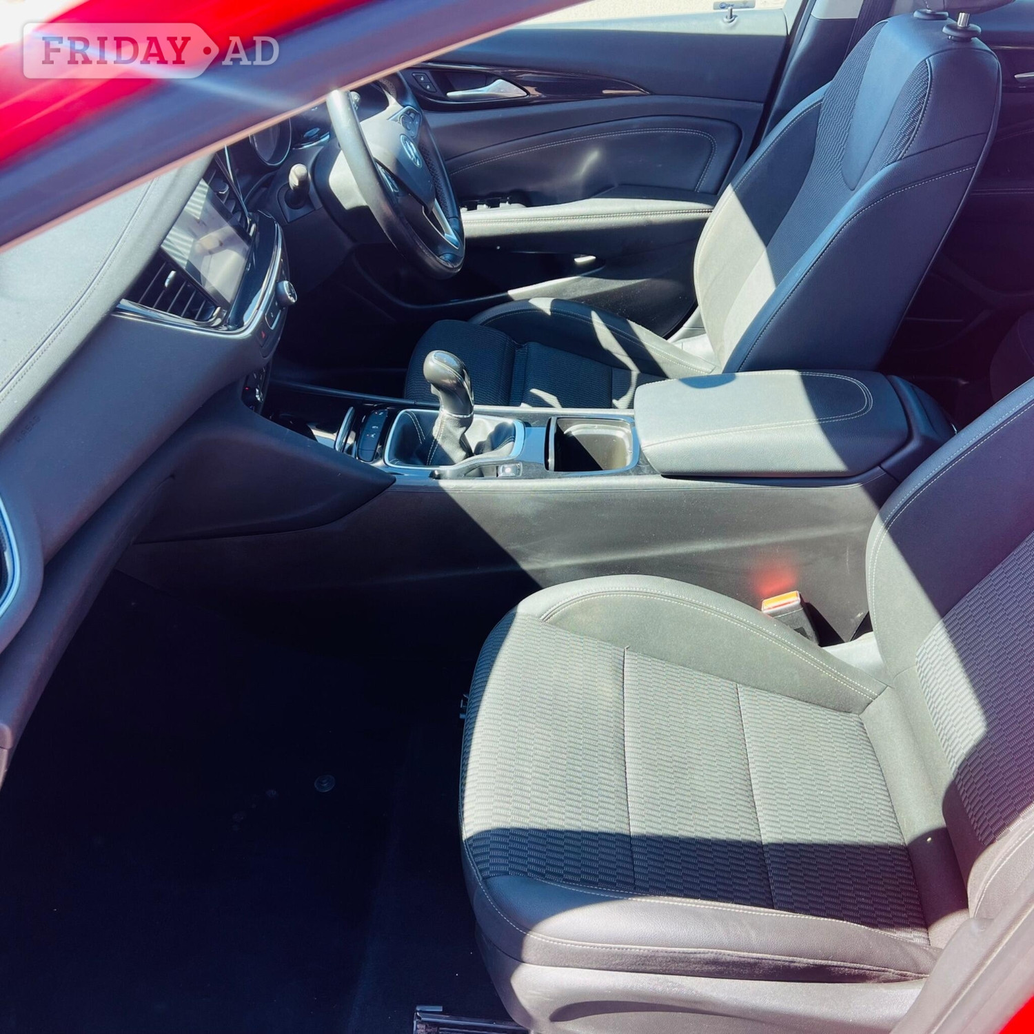 [ berth ]Vauxhall Insignia