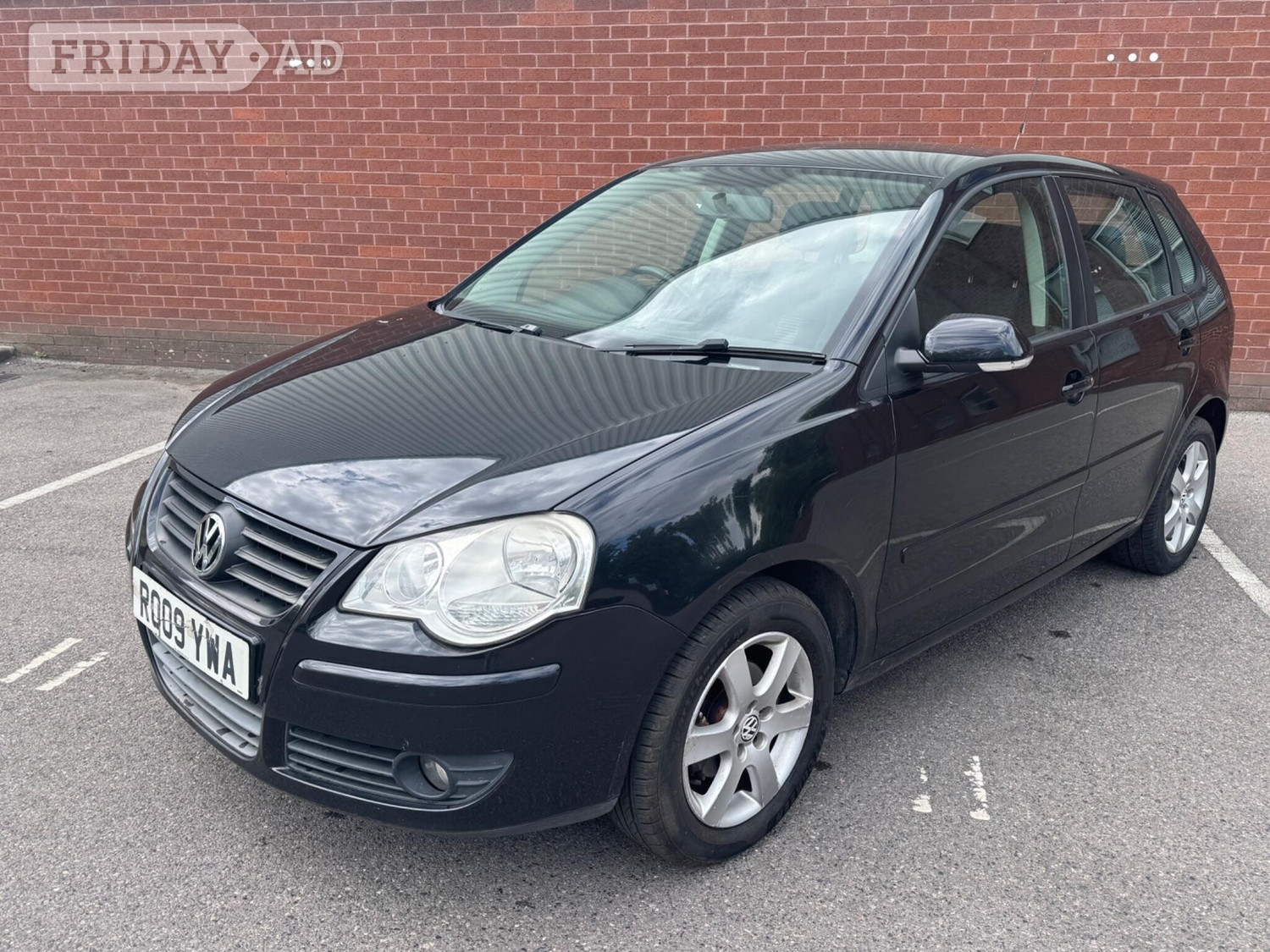 Volkswagen Polo 2009 - Cars