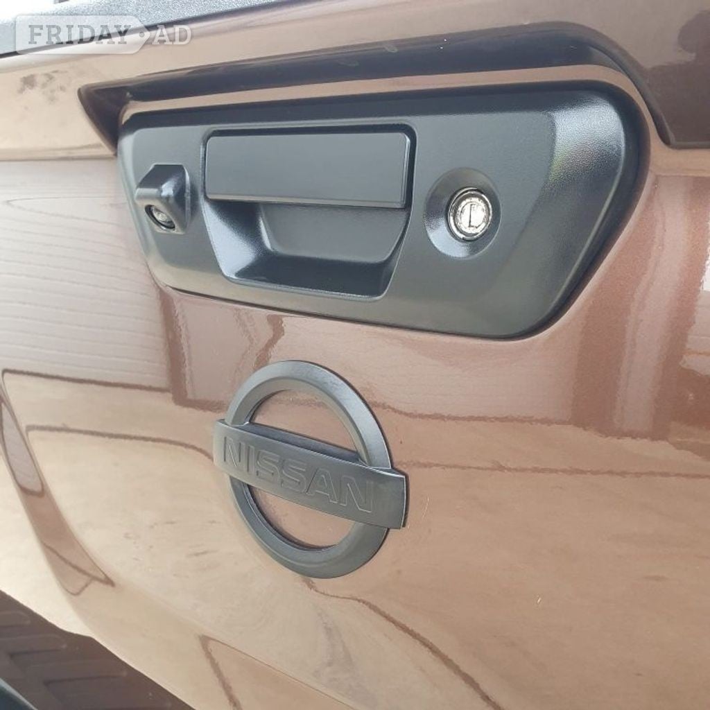 [ berth ]Nissan Navara
