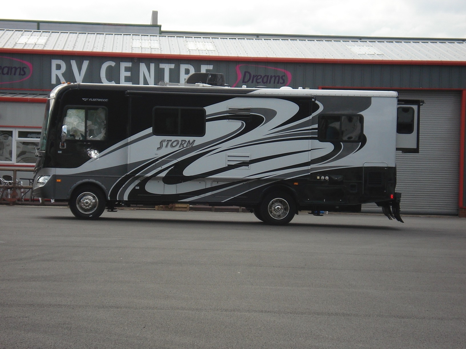 Fleetwood Storm 28F 2013 - Motorhomes & Caravans in Bicester