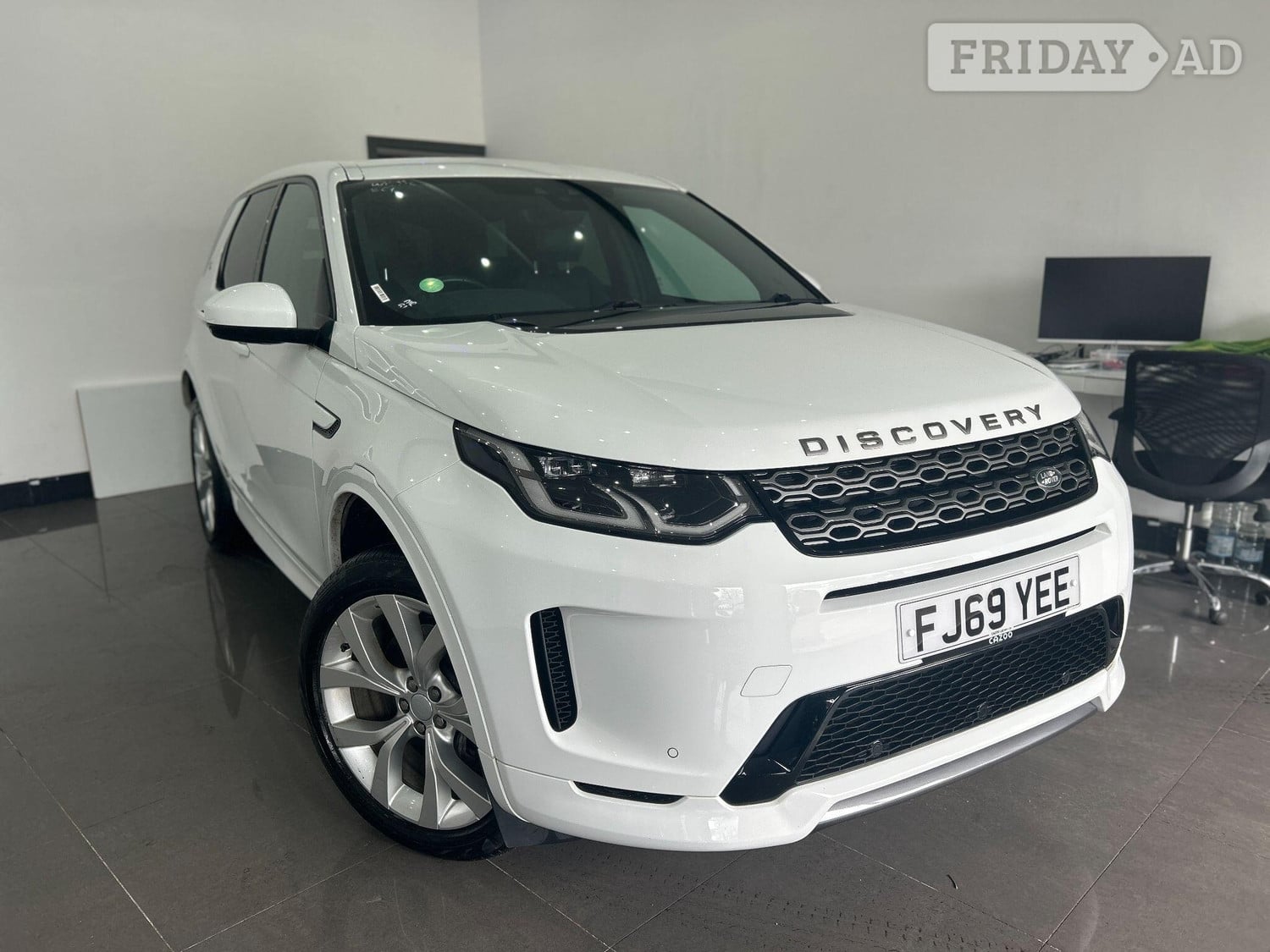 Land Rover Discovery Sport 2019 in Stockport
