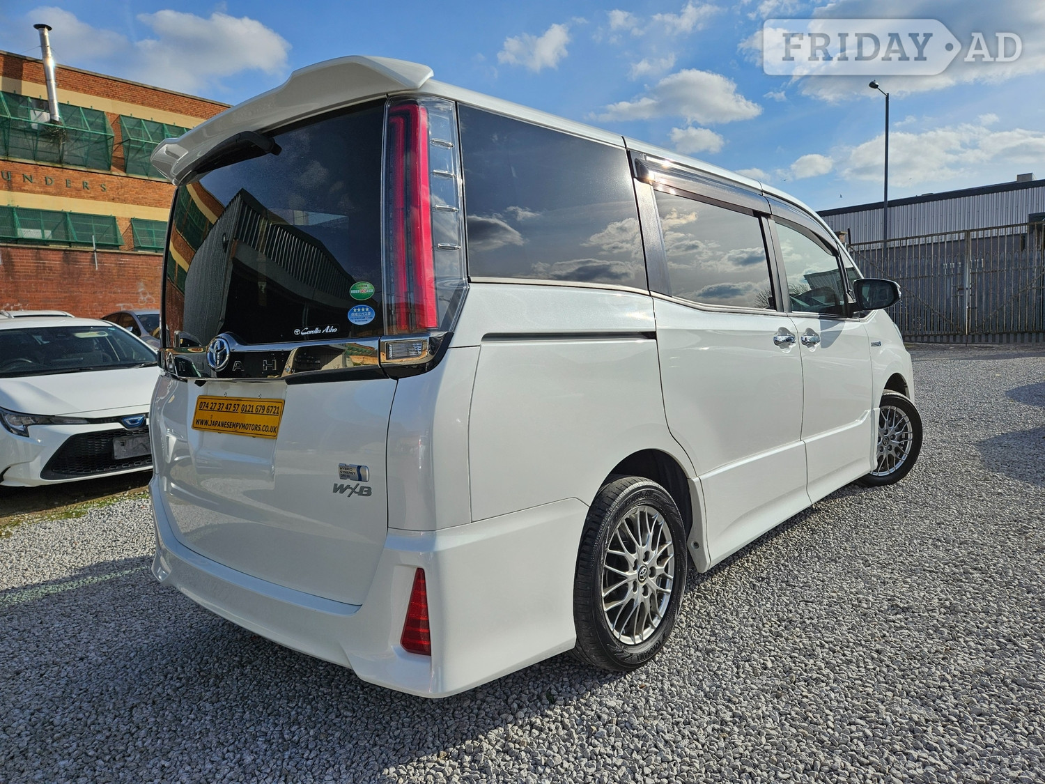 Toyota Voxy 2018 - Cars