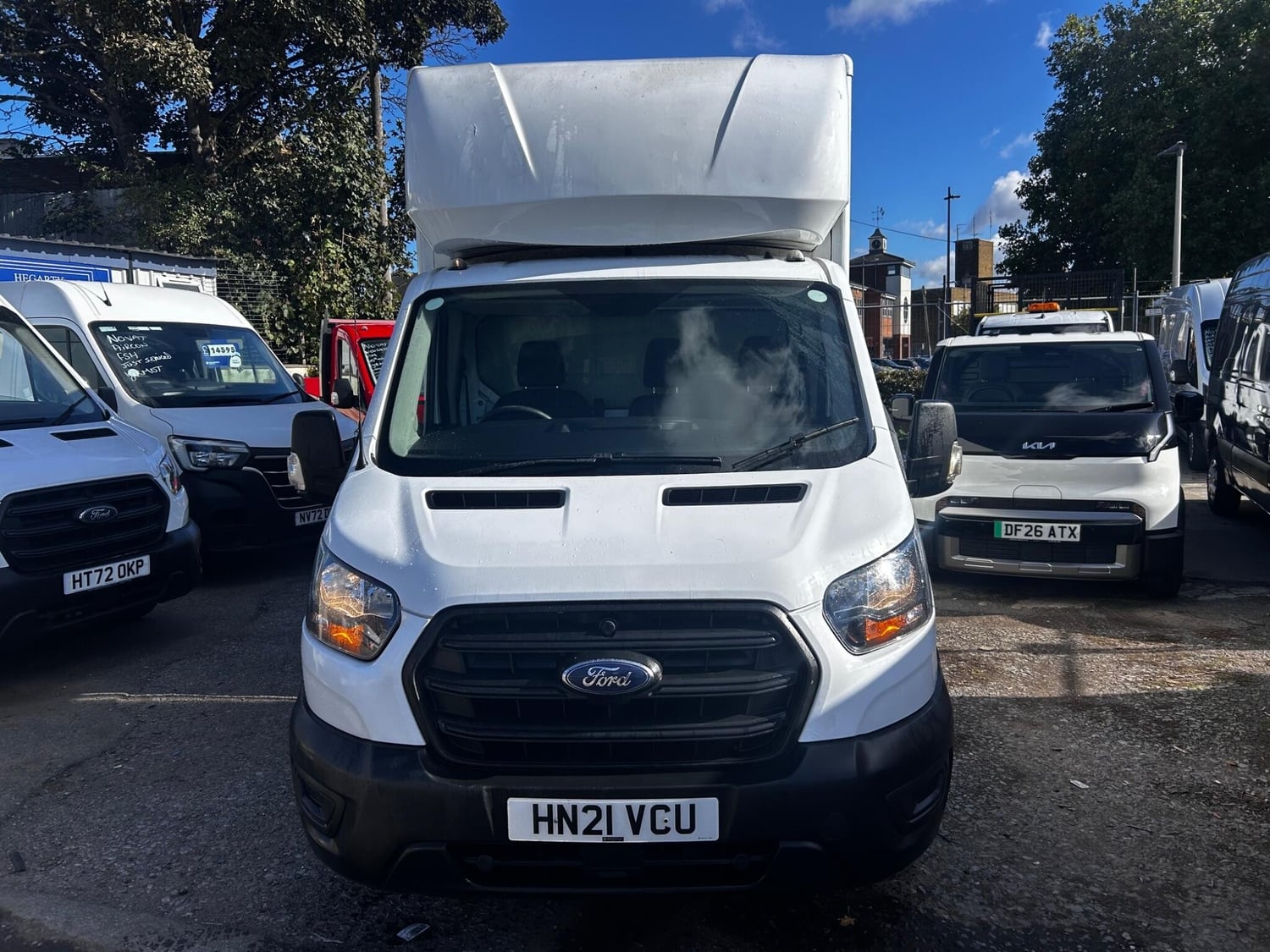 [ berth ]Ford Transit