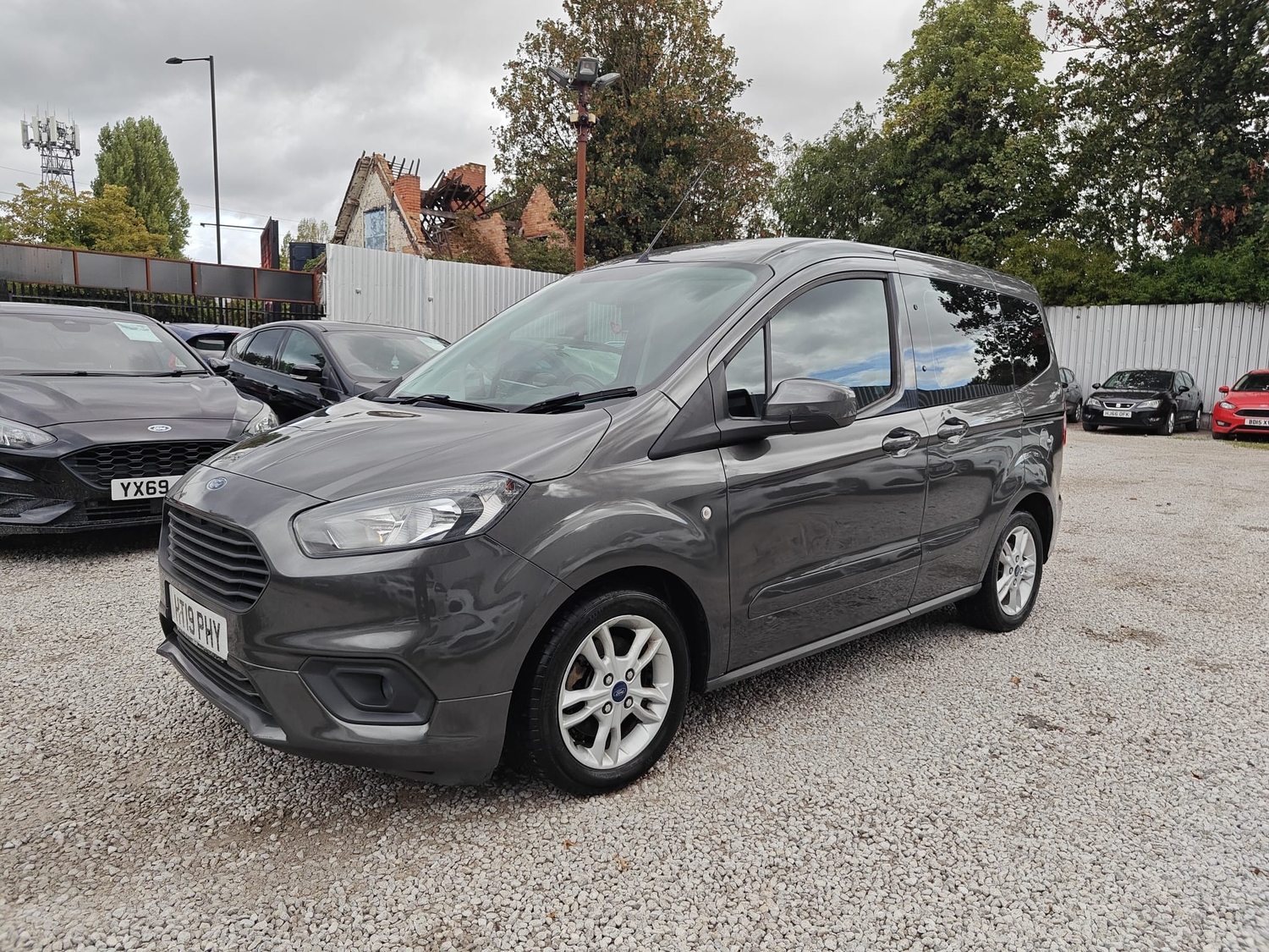 Ford Tourneo Courier 2019 - Cars in Birmingham