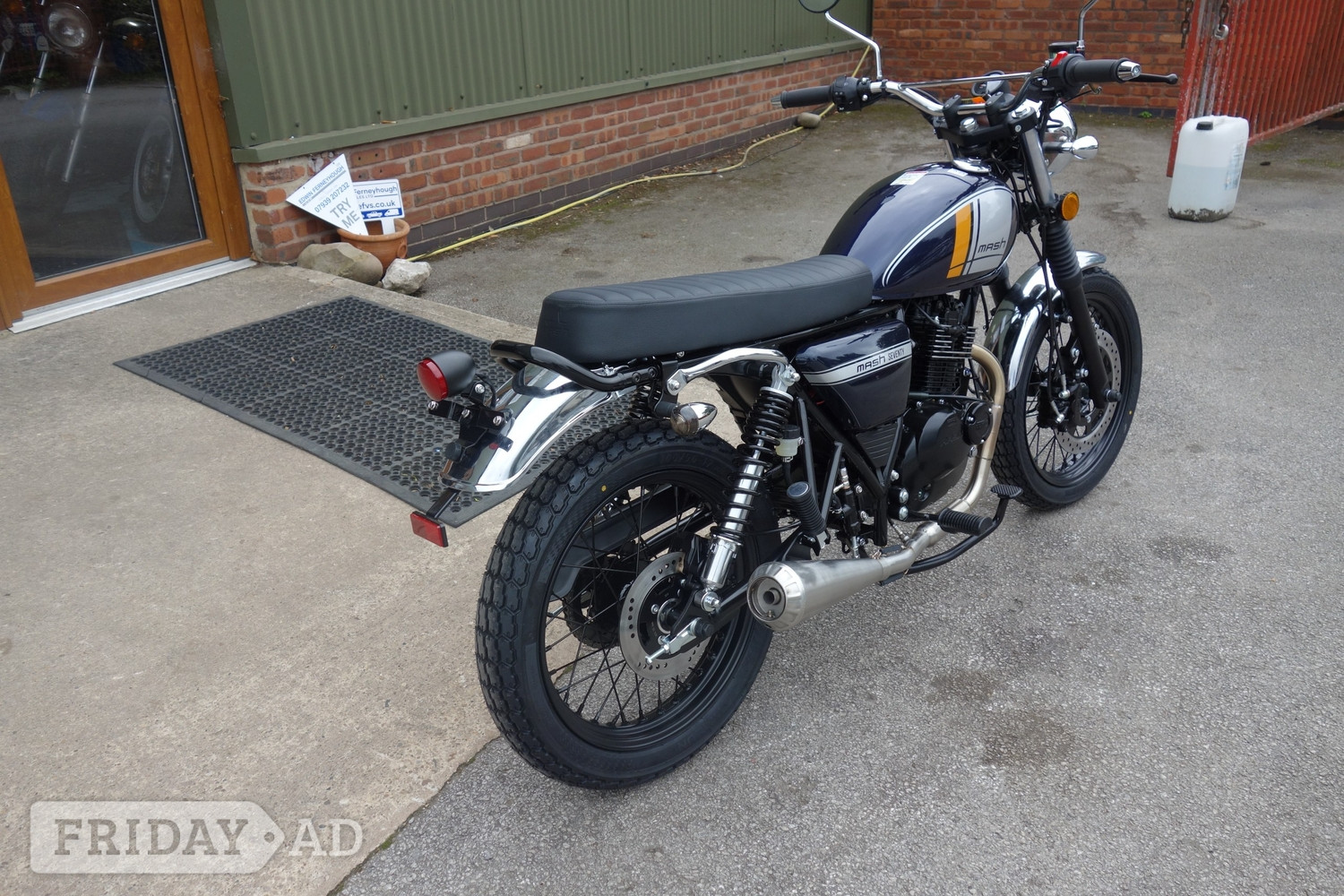 [ berth ]Mash Motorcycles 
