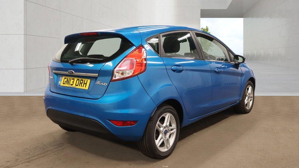 Ford Fiesta 2013 - Cars