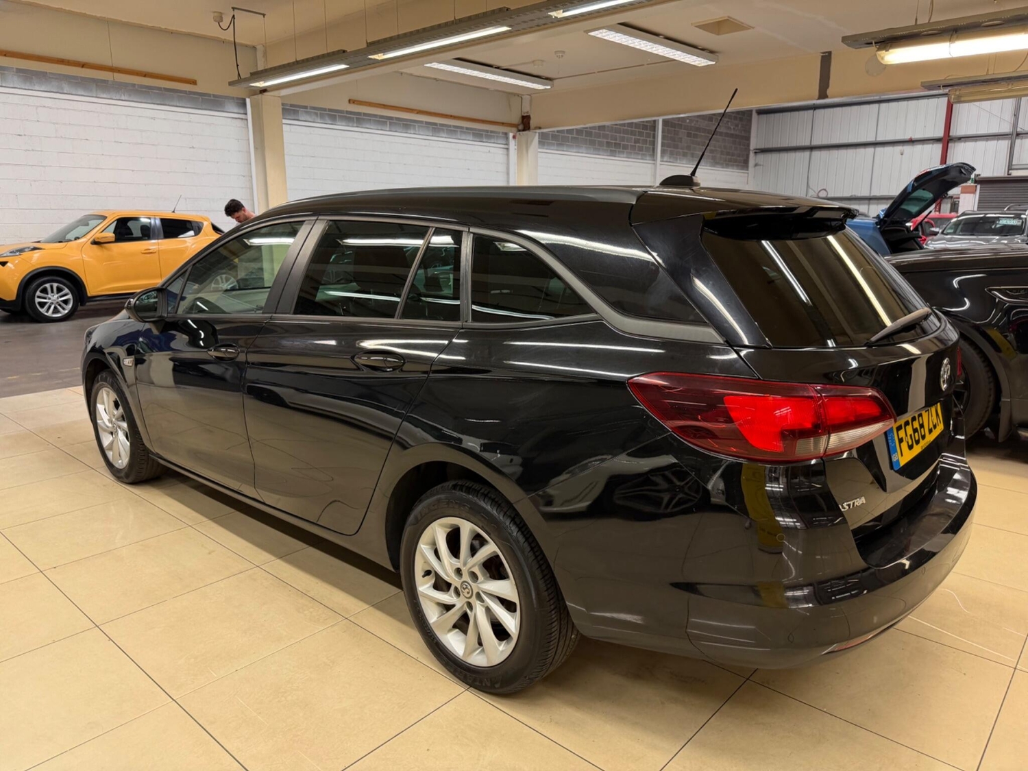 Vauxhall Astra 2018 - Cars
