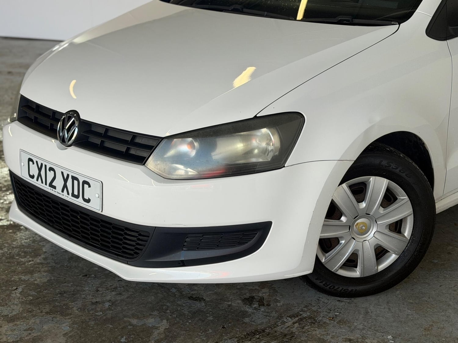 Volkswagen Polo 2012 - Cars
