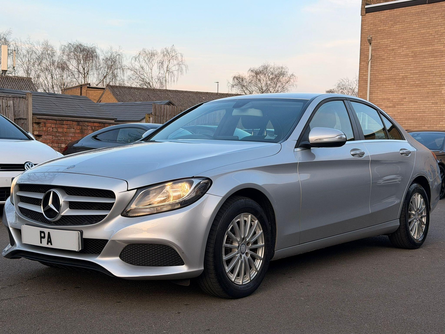 [ berth ]Mercedes-Benz C Class