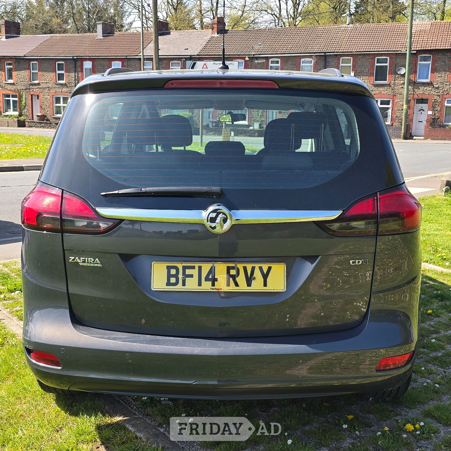 Vauxhall Zafira Tourer 2014 - Cars in Caerphilly