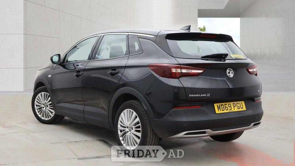 [ berth ]Vauxhall Grandland X