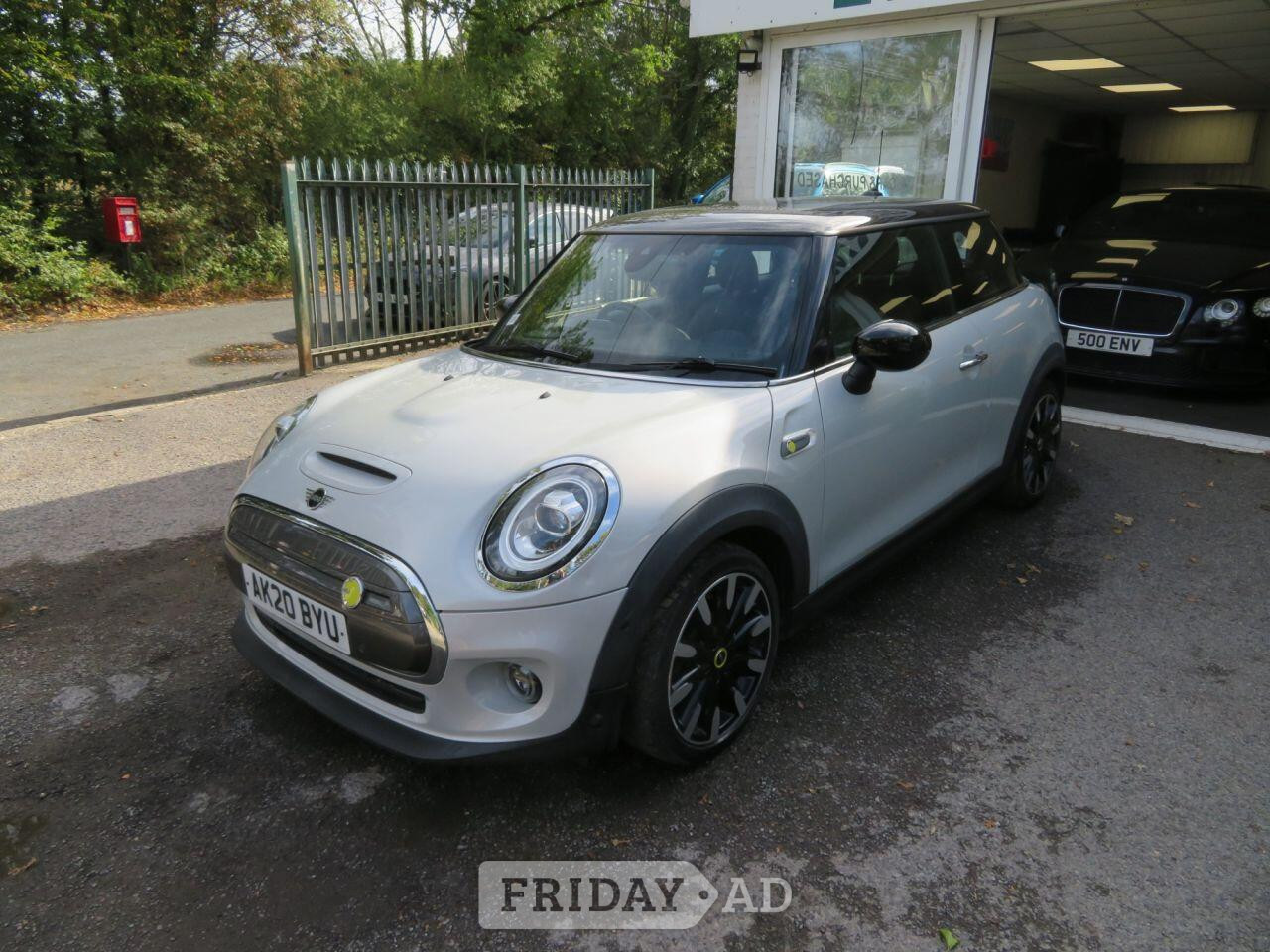 2020 MINI Electric Hatch Cooper SE 32.6kWh Level 3 Hatchback 3dr Electric Automatic (184 ps) PANO ROOF + CAMERA + HARMAN KARDON - Cars