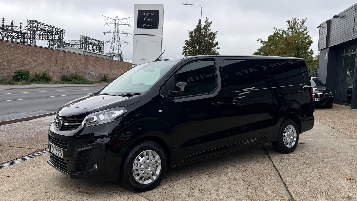 [ berth ]Vauxhall Vivaro