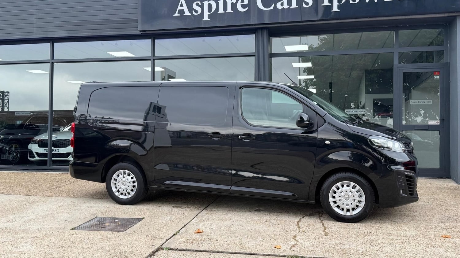 Vauxhall Vivaro 2020 - Vans & Commercial Vehicles