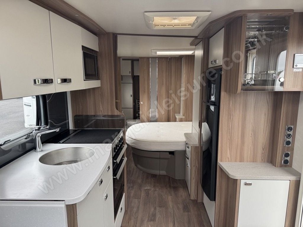 Swift Elegance 645 2017 - Motorhomes & Caravans in Exeter