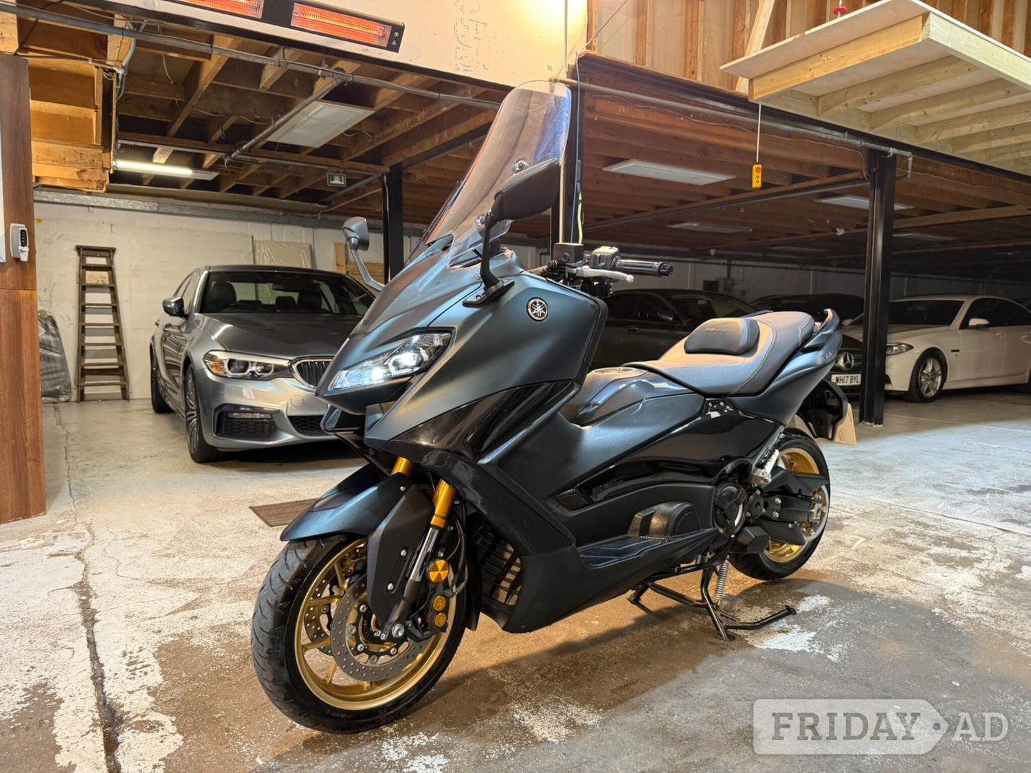 Yamaha Tmax 2022 in Barnet