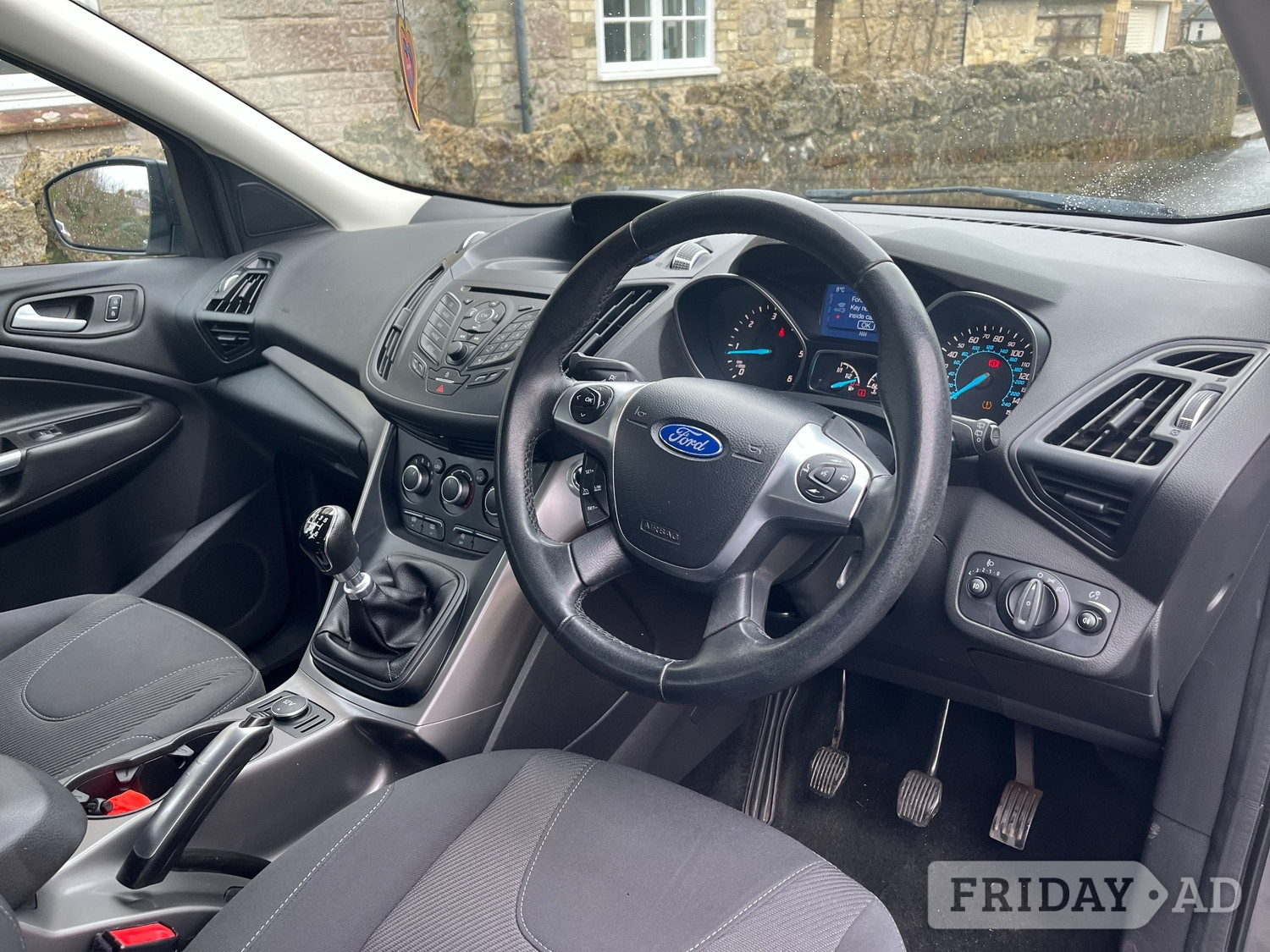 [ berth ]Ford Kuga