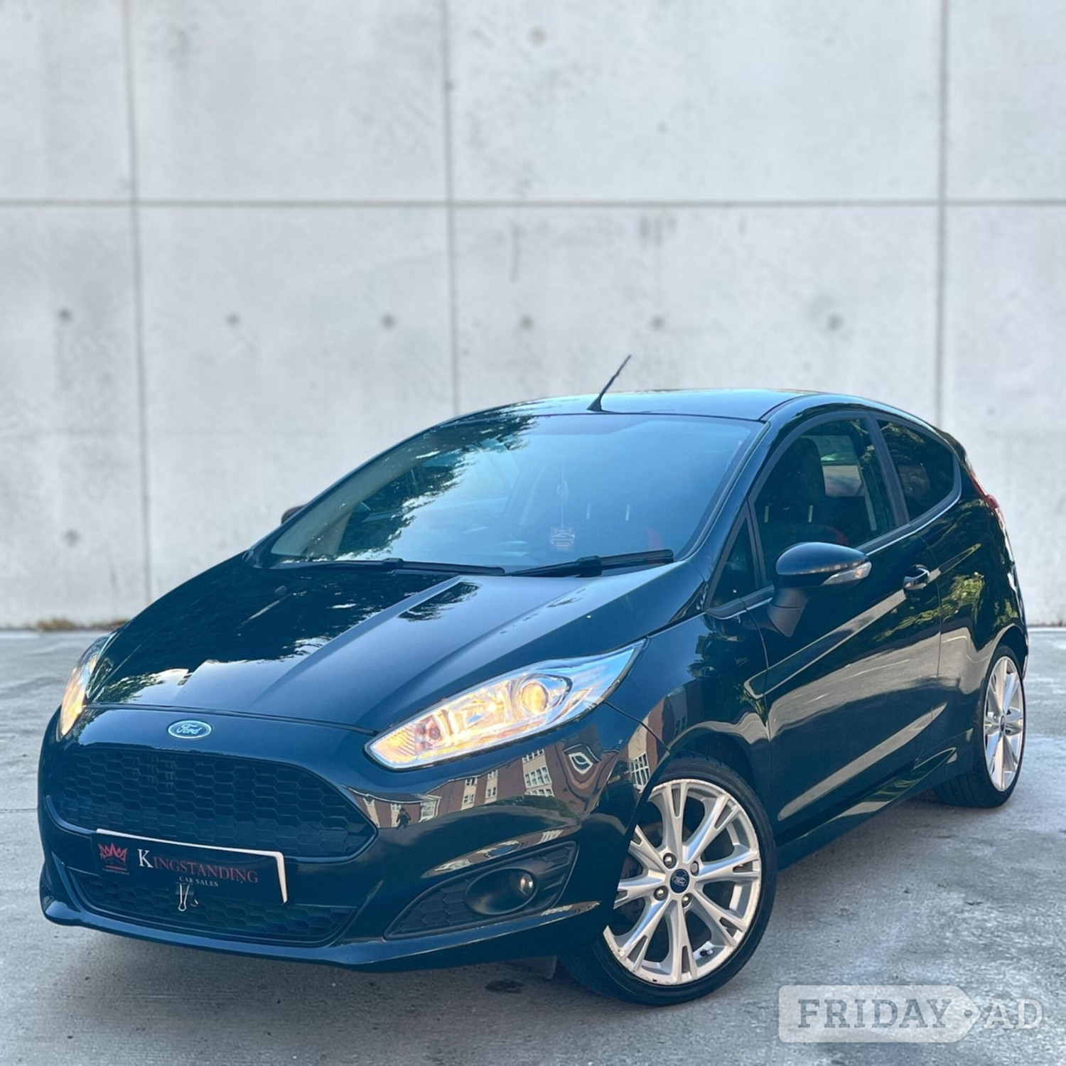 [ berth ]Ford Fiesta