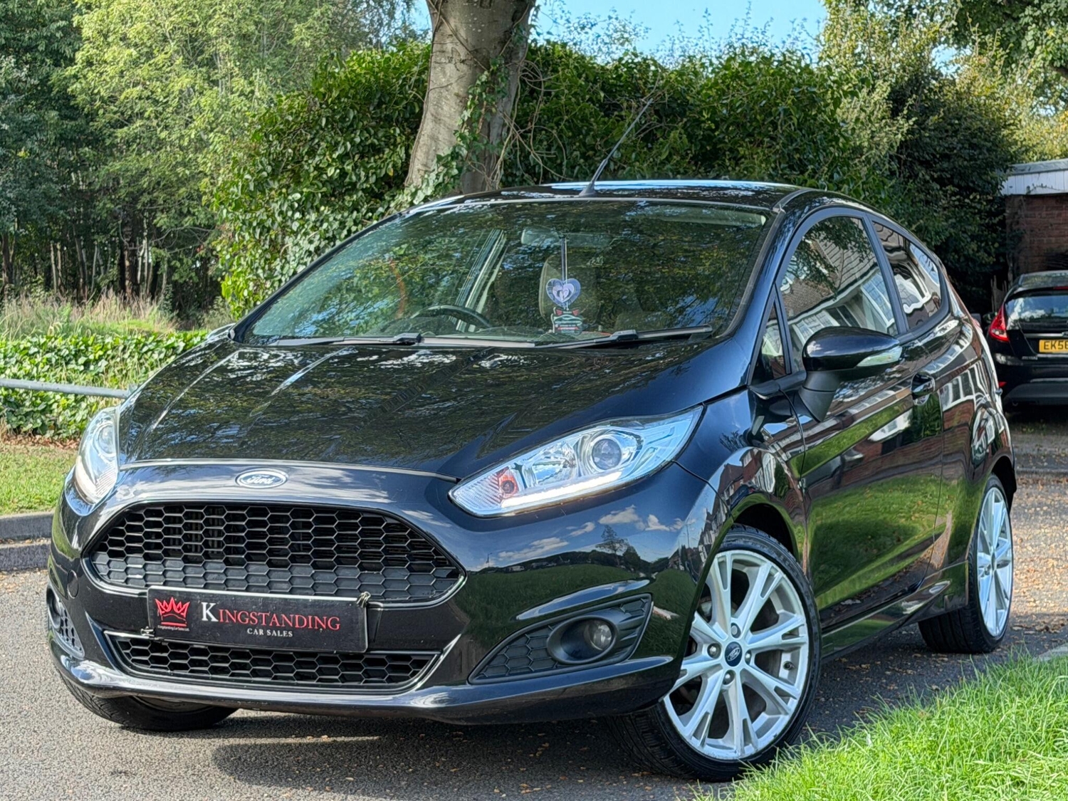 Ford Fiesta 2015 - Cars