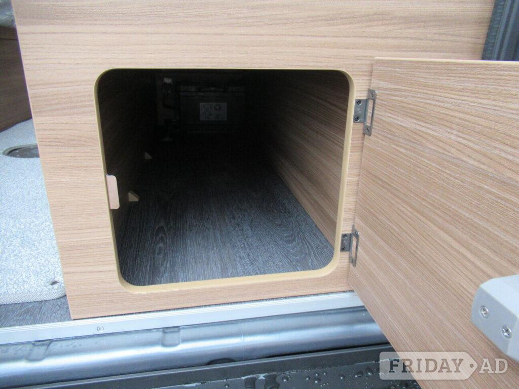 Auto-Trail V-Line 635 2026 for sale - Motorhomes & Caravans in Whitchurch