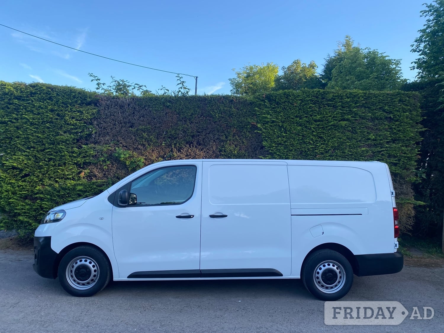 Vauxhall Vivaro 2021 - Vans & Commercial Vehicles