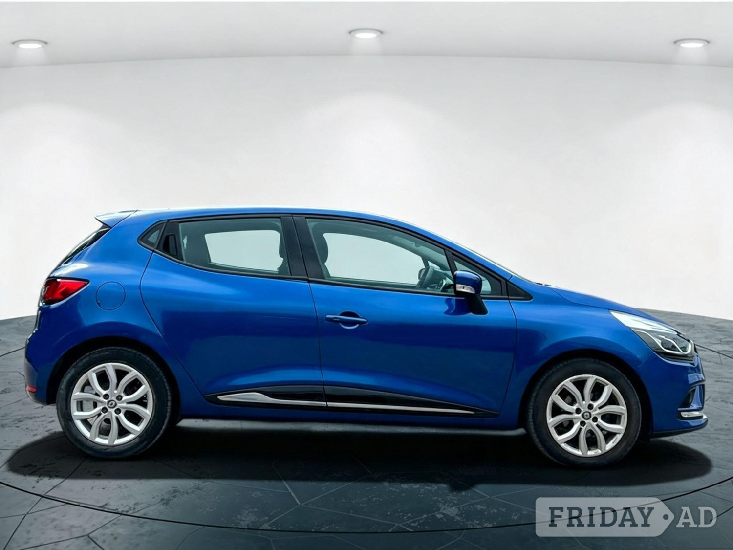 [ berth ]Renault Clio