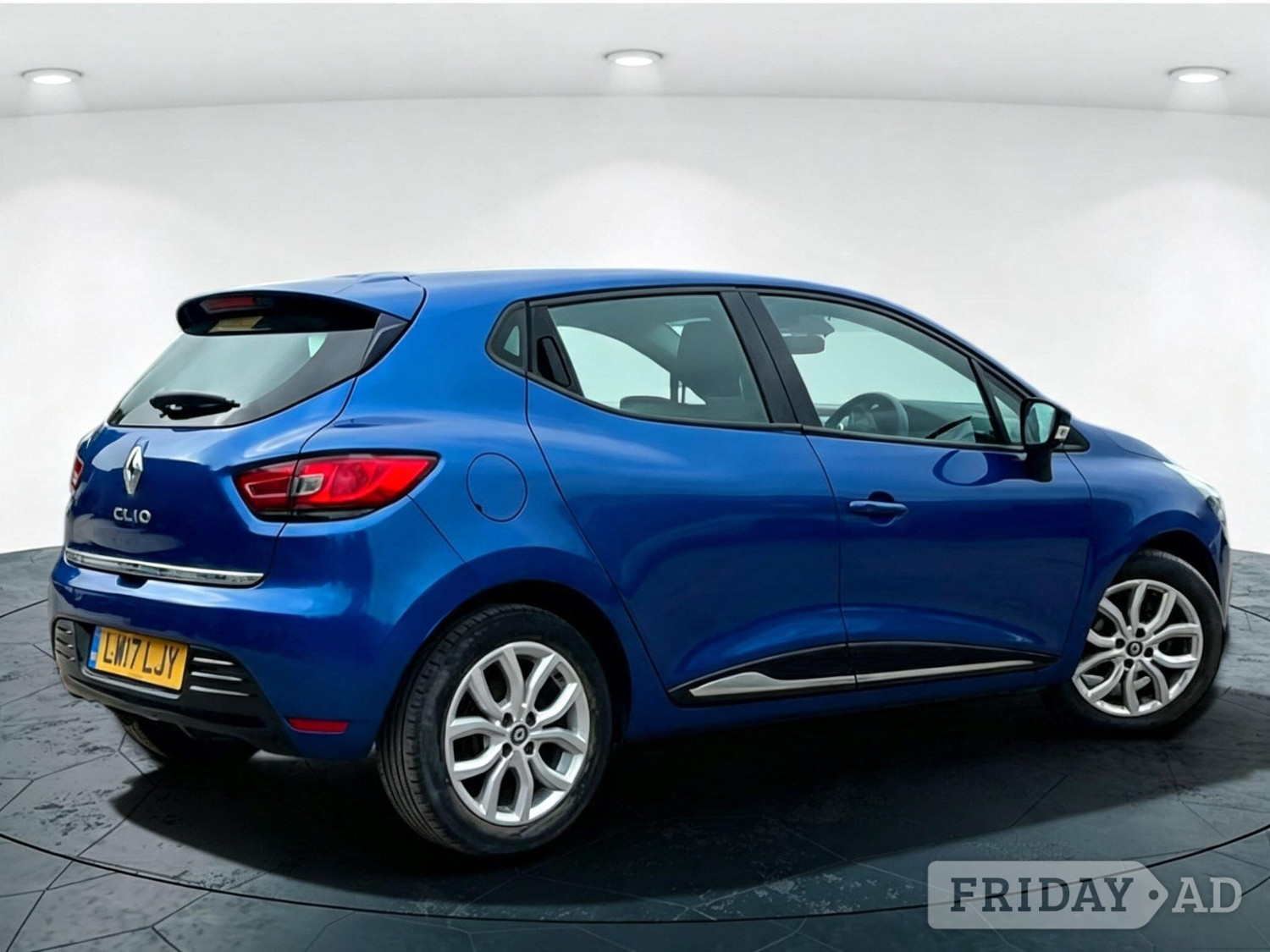 Renault Clio 2017 - Cars in Walsall