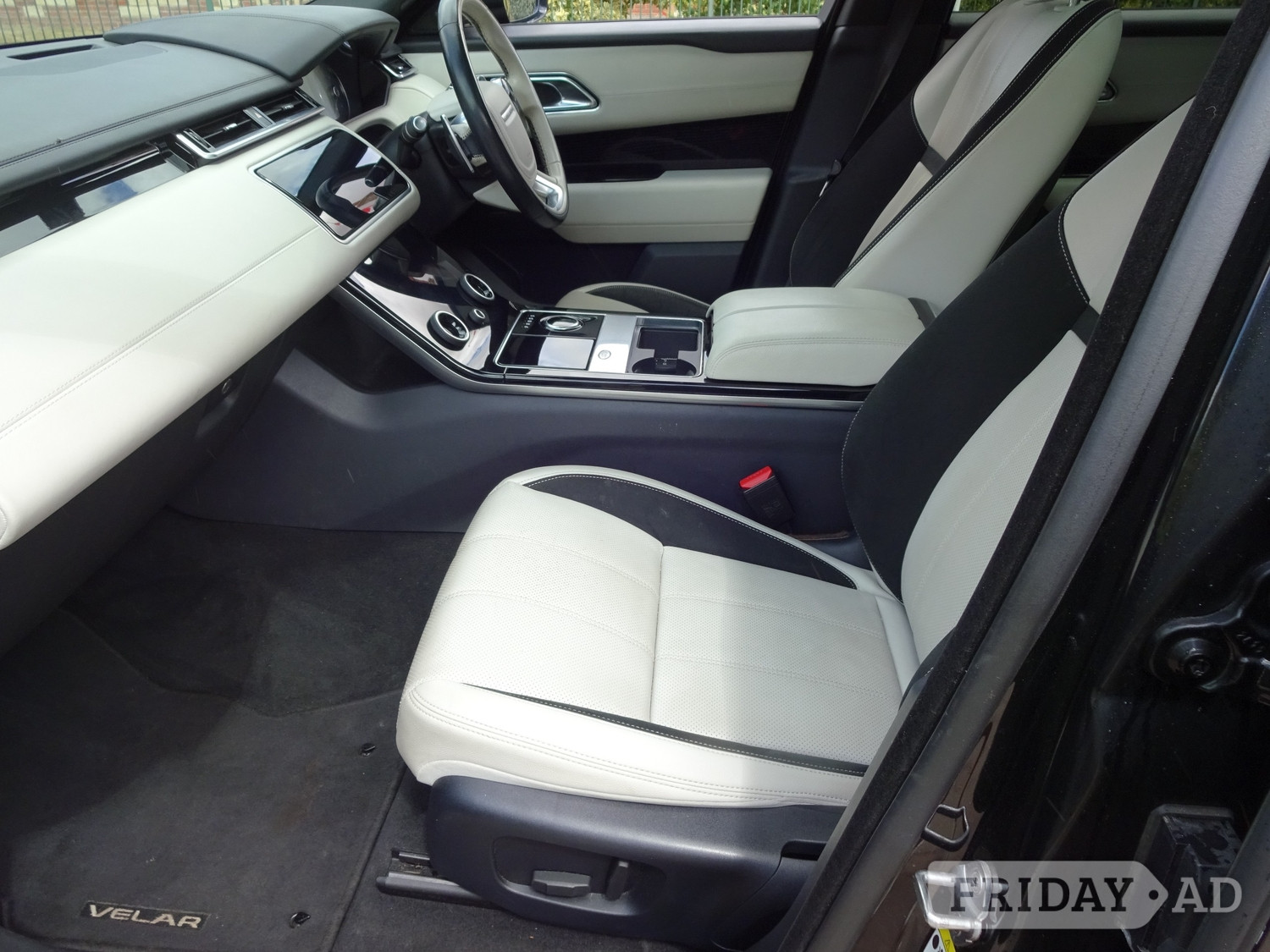 Land Rover Range Rover Velar 2018 - Cars