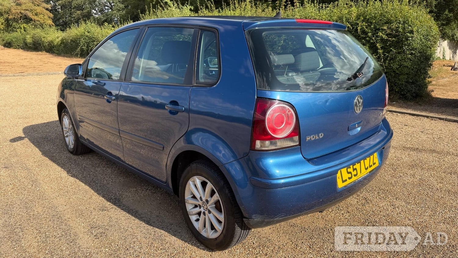 [ berth ]Volkswagen Polo