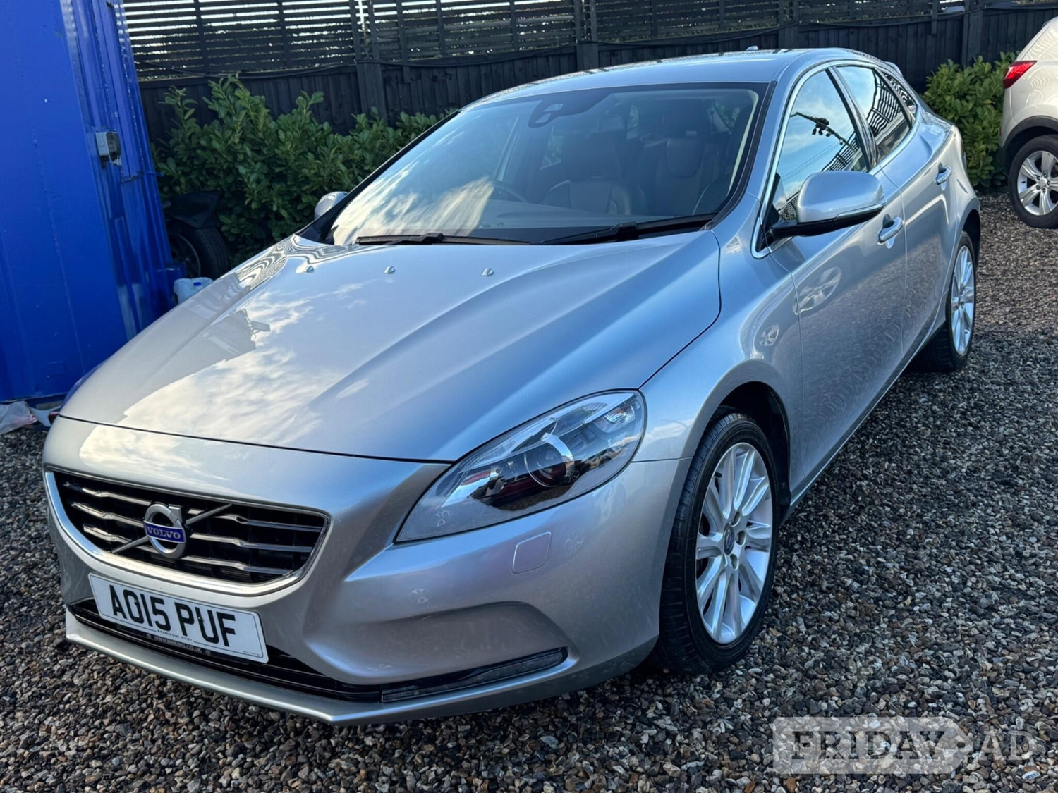 [ berth ]Volvo V40